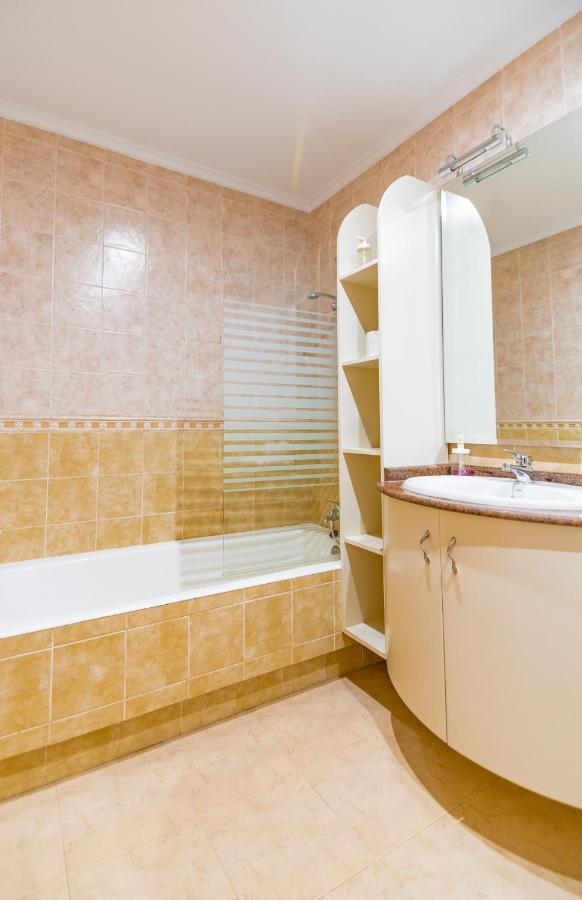 El Puente Amplio Apartamento En Guriezoアパートメント エクステリア 写真
